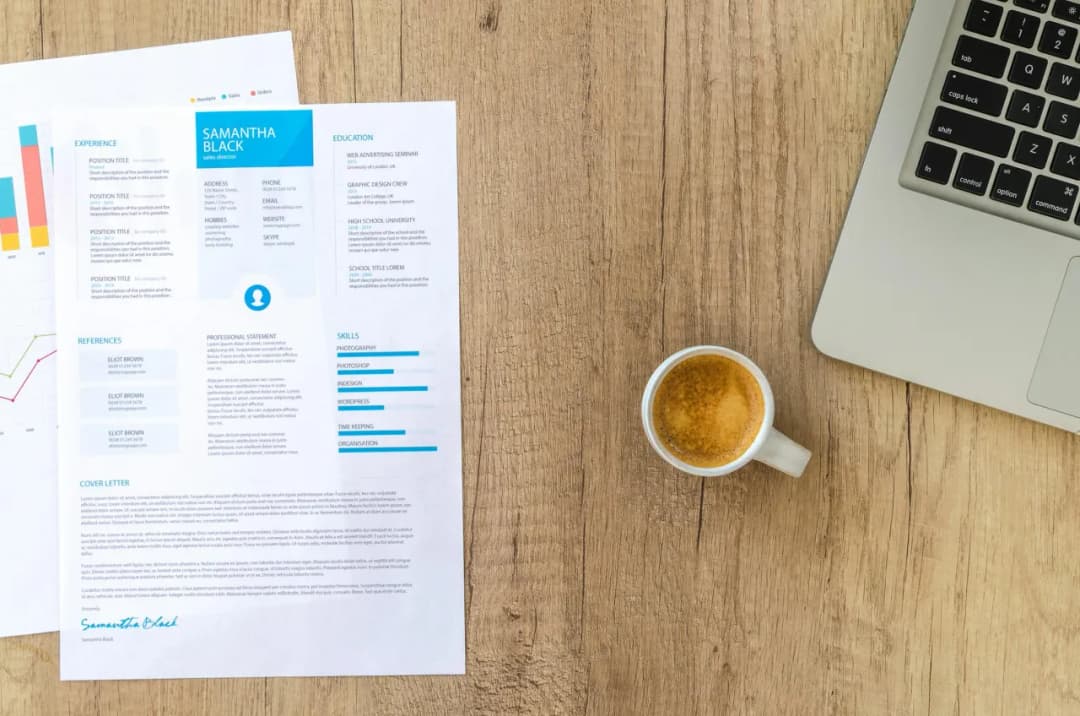 Jak napisać pierwsze CV, które przyciągnie uwagę pracodawców?