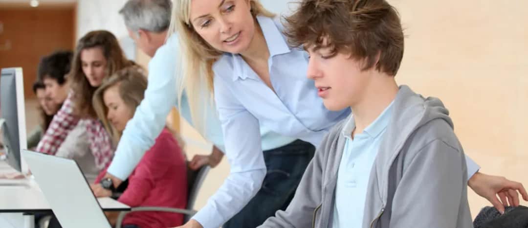 Ile wynosi staż z urzędu pracy? Sprawdź, ile możesz zarobić!