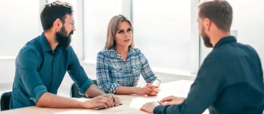 Jak zatrudnić Ukraińca w Polsce: kluczowe informacje i wymagania